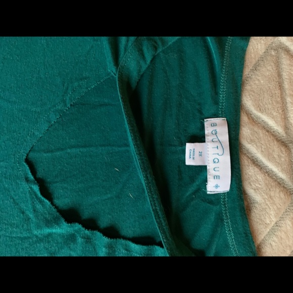 Faux v-neck top - Picture 2 of 3